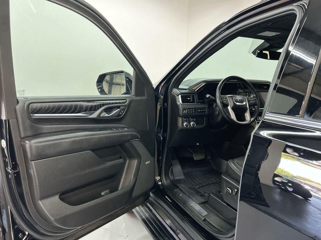 used 2023 GMC Yukon XL car, priced at $53,900