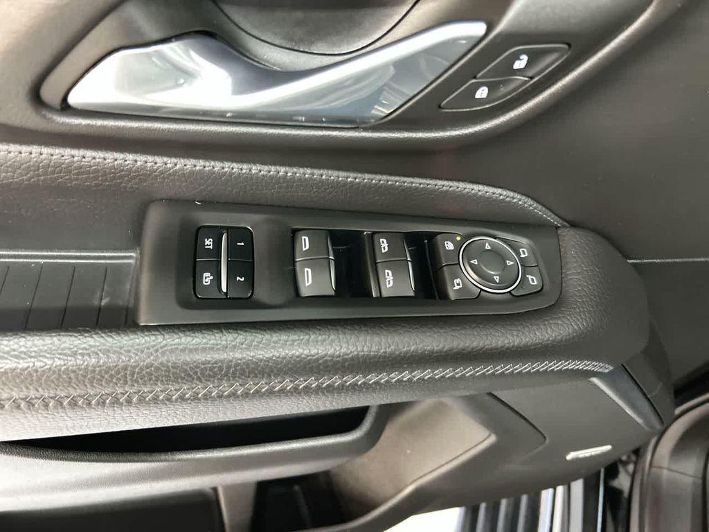 used 2023 GMC Yukon XL car, priced at $53,900