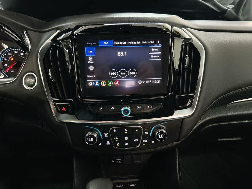 used 2023 Chevrolet Traverse car, priced at $36,900