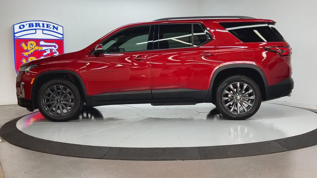 used 2023 Chevrolet Traverse car, priced at $36,900