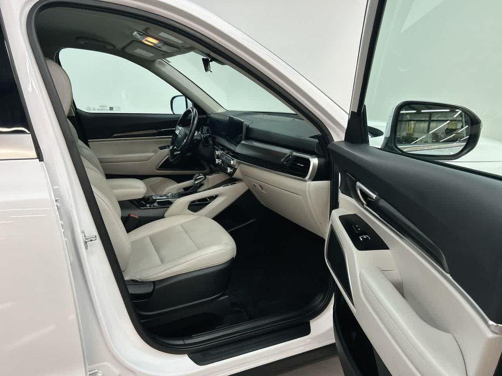 used 2023 Kia Telluride car, priced at $32,900