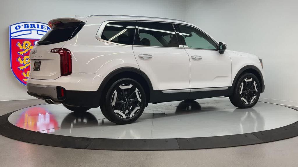 used 2023 Kia Telluride car, priced at $32,900