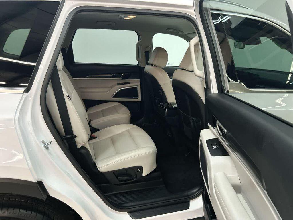 used 2023 Kia Telluride car, priced at $32,900