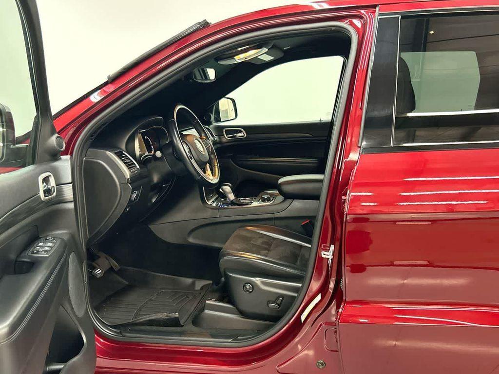 used 2022 Jeep Grand Cherokee car, priced at $22,400