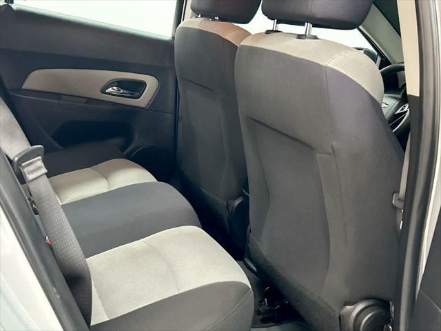 used 2015 Chevrolet Cruze car, priced at $7,900