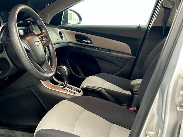 used 2015 Chevrolet Cruze car, priced at $7,900