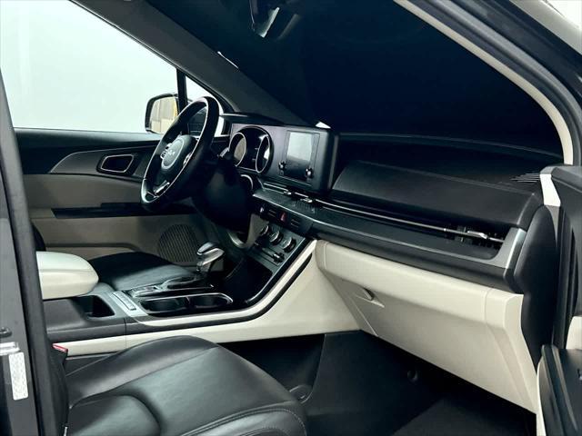 used 2022 Kia Carnival car, priced at $22,200