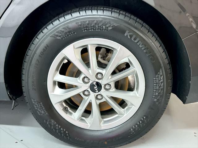 used 2022 Kia Carnival car, priced at $22,200