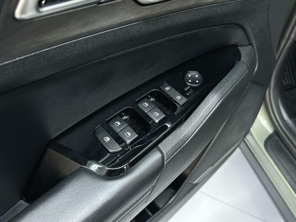 used 2023 Kia Sportage car, priced at $27,900