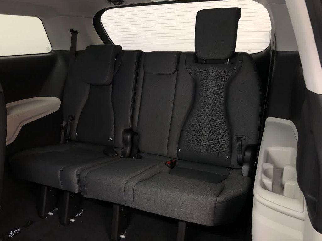 used 2022 Kia Carnival car, priced at $28,900