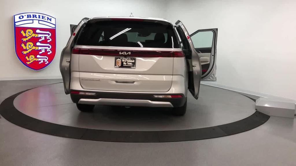 used 2022 Kia Carnival car, priced at $28,900