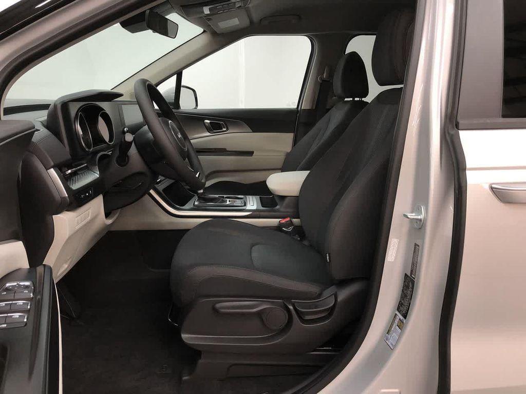 used 2022 Kia Carnival car, priced at $28,900