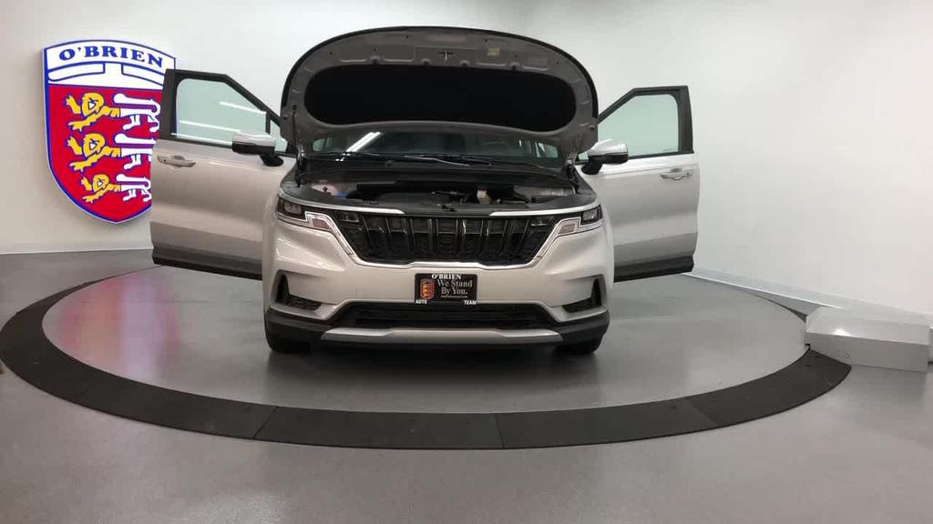 used 2022 Kia Carnival car, priced at $28,900