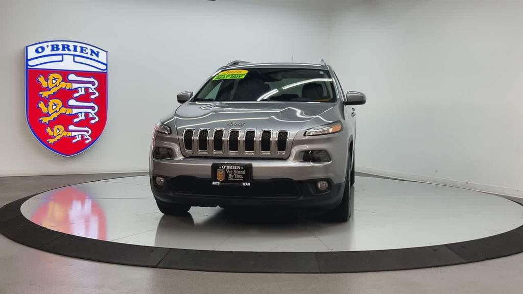used 2016 Jeep Cherokee car, priced at $10,400