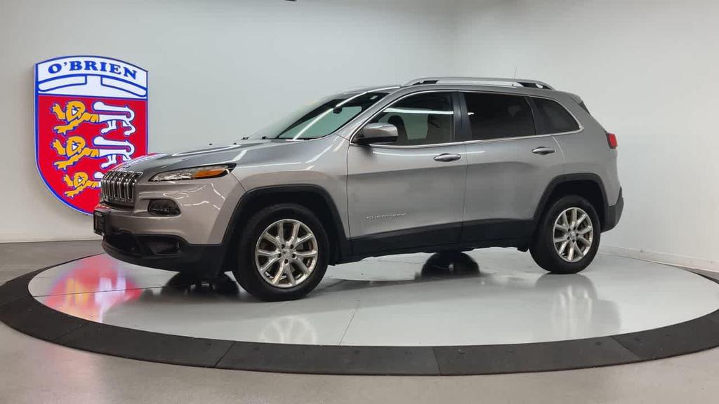 used 2016 Jeep Cherokee car, priced at $10,400