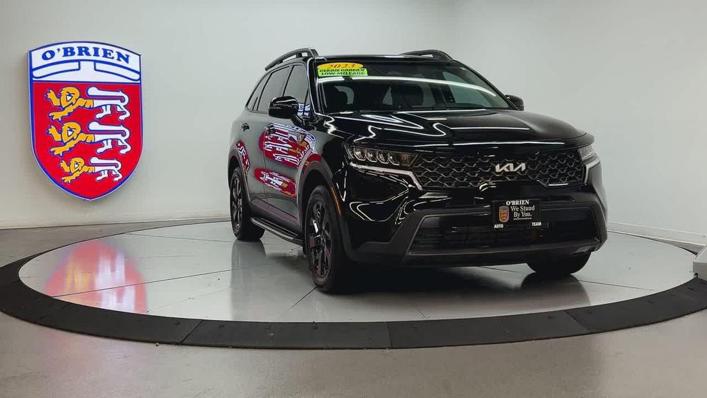 used 2023 Kia Sorento car, priced at $29,900