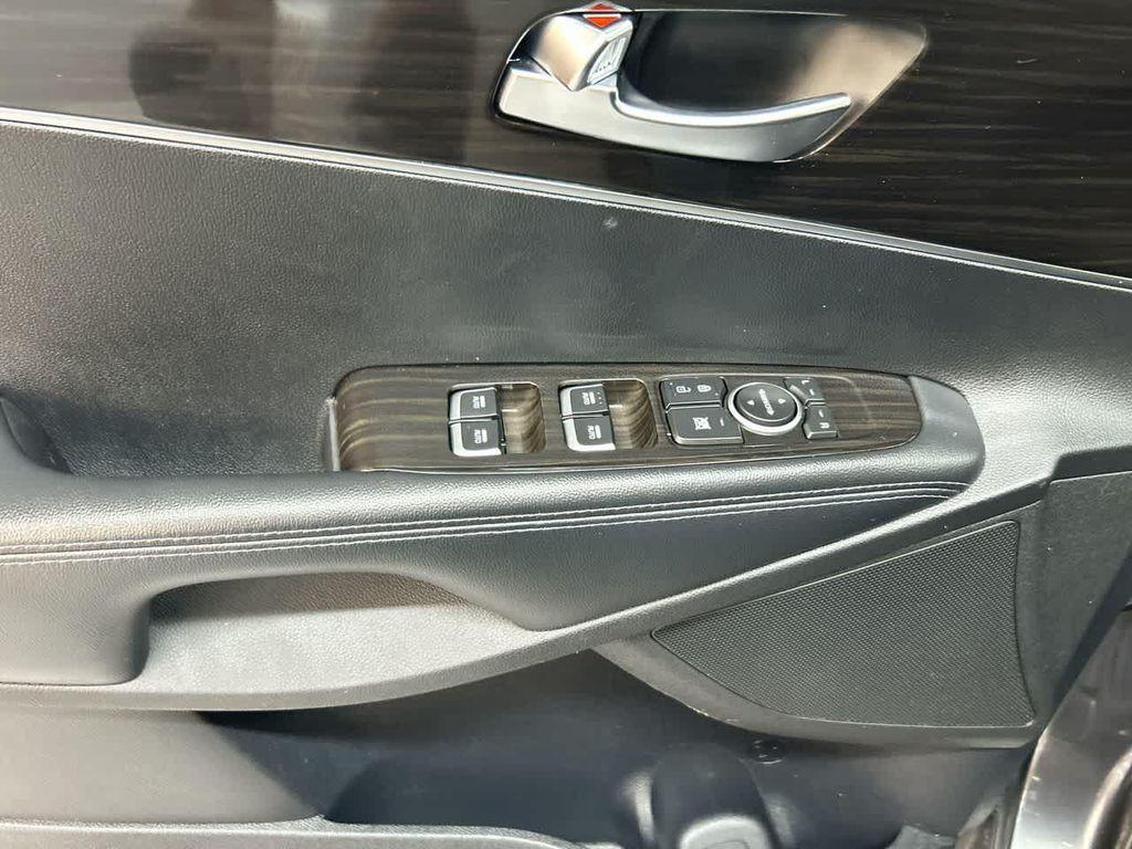 used 2020 Kia Sorento car, priced at $17,900