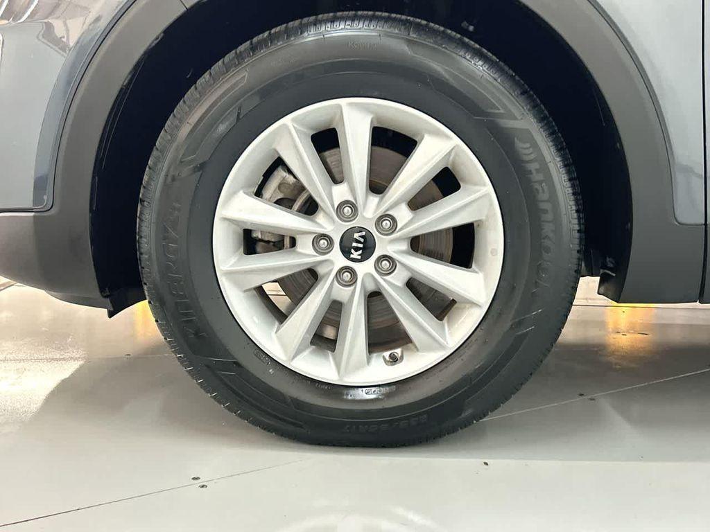 used 2020 Kia Sorento car, priced at $17,900