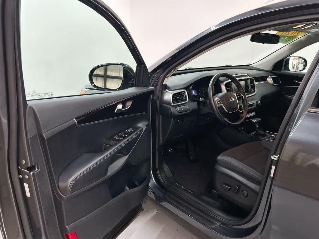 used 2020 Kia Sorento car, priced at $17,900