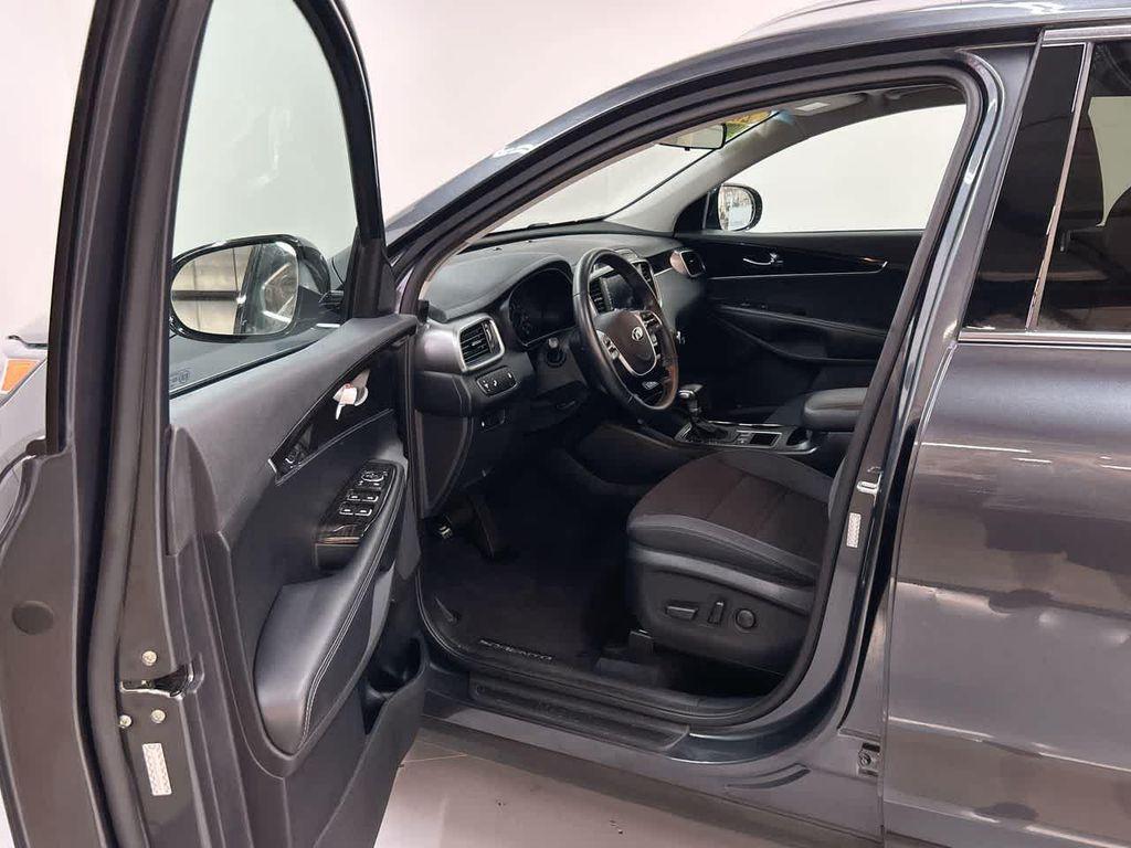 used 2020 Kia Sorento car, priced at $17,900