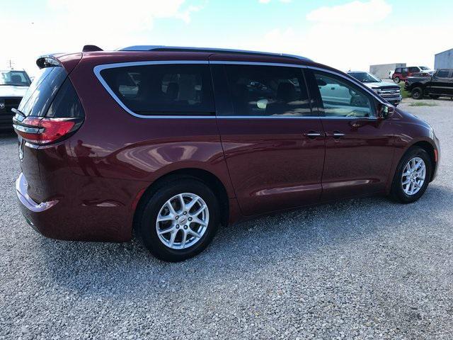 used 2021 Chrysler Pacifica car, priced at $21,498