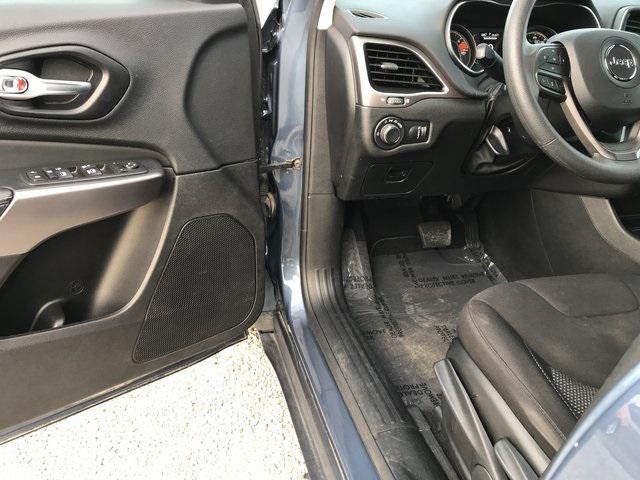 used 2021 Jeep Cherokee car, priced at $19,987