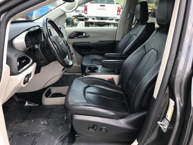 used 2022 Chrysler Pacifica car, priced at $22,458