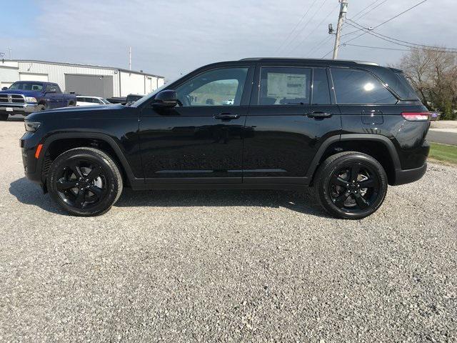 new 2024 Jeep Grand Cherokee car, priced at $46,862