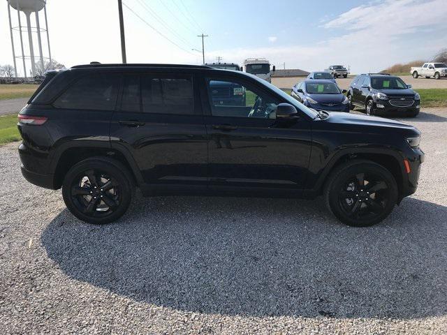 new 2024 Jeep Grand Cherokee car, priced at $46,862