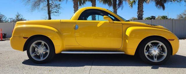 used 2003 Chevrolet SSR car, priced at $29,899
