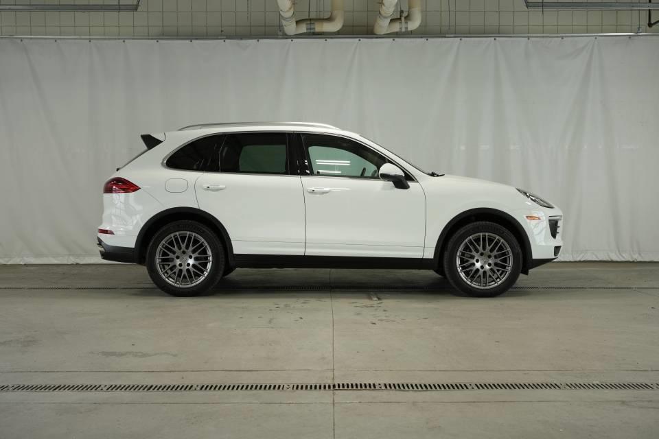 used 2016 Porsche Cayenne car, priced at $32,991