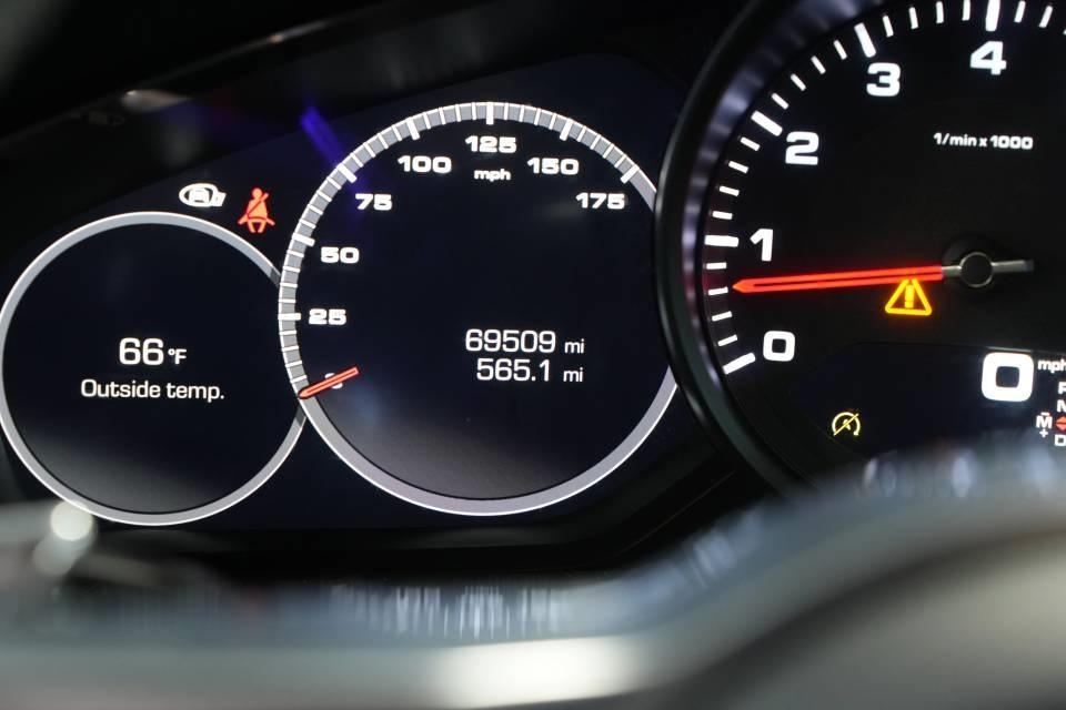used 2019 Porsche Cayenne car, priced at $38,492