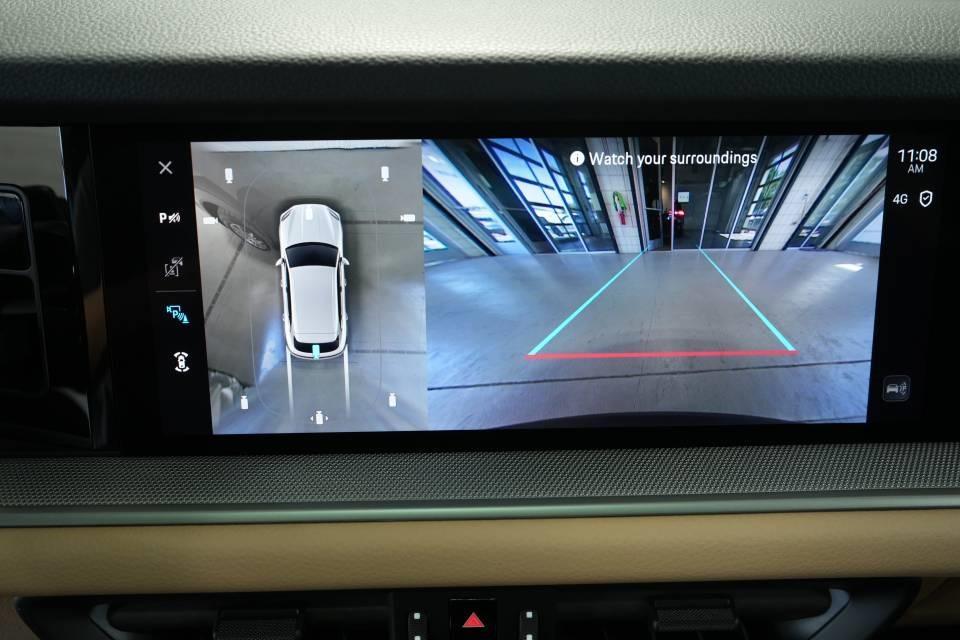new 2024 Porsche Cayenne car, priced at $93,991