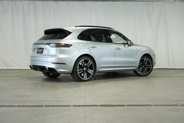 used 2023 Porsche Cayenne E-Hybrid car, priced at $139,991