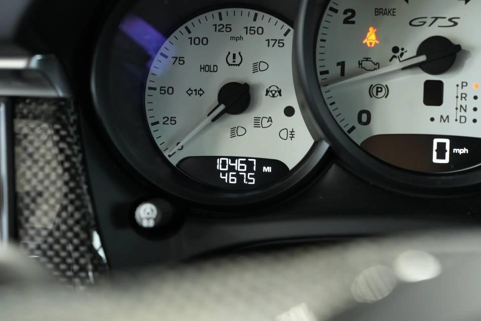 used 2024 Porsche Macan car, priced at $99,991