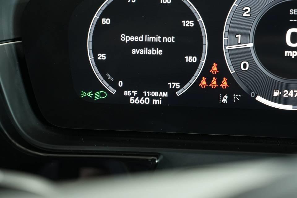 new 2025 Porsche Cayenne car, priced at $107,065