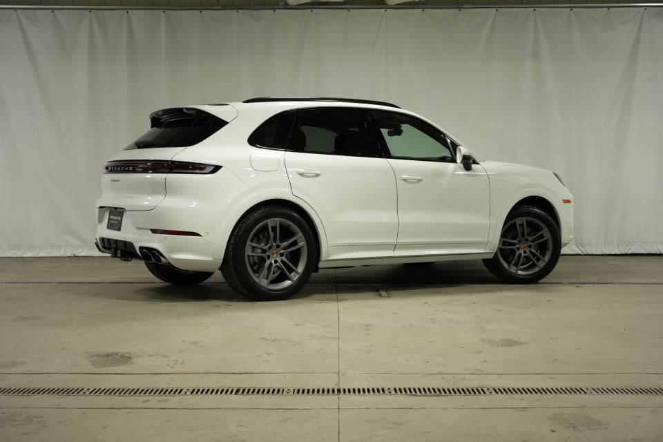 new 2025 Porsche Cayenne car, priced at $107,065
