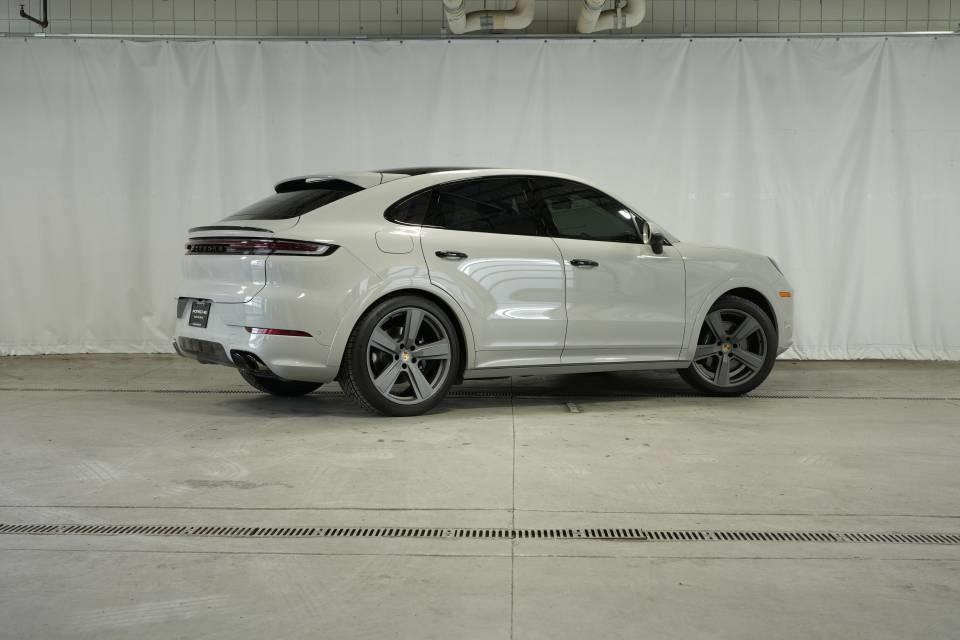 used 2024 Porsche Cayenne car, priced at $89,991