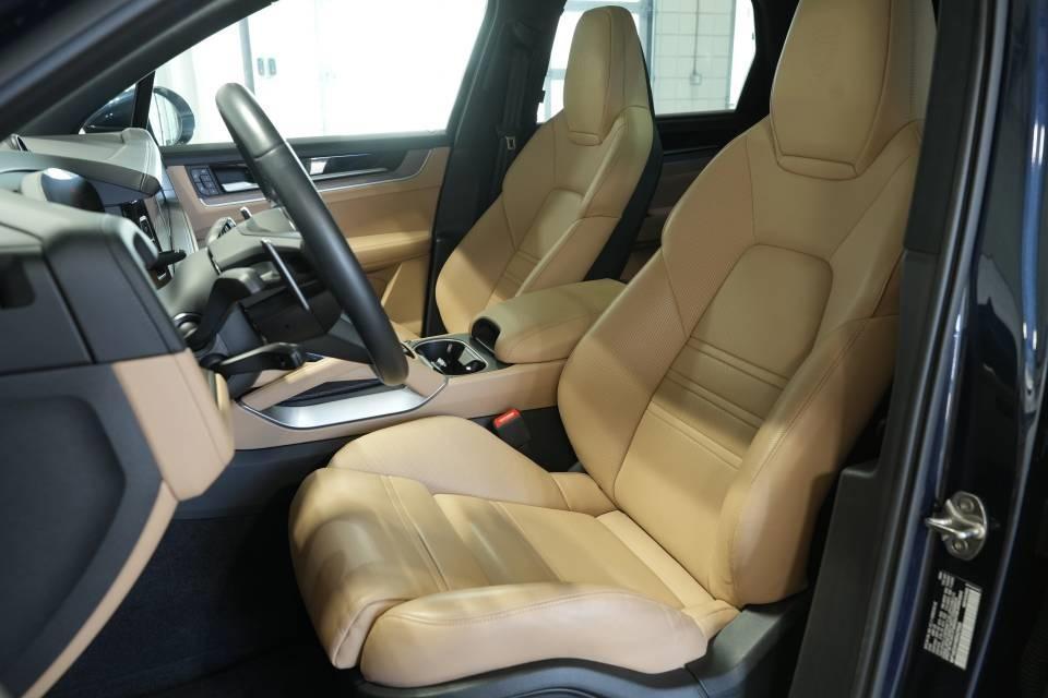 used 2024 Porsche Cayenne E-Hybrid car, priced at $113,991
