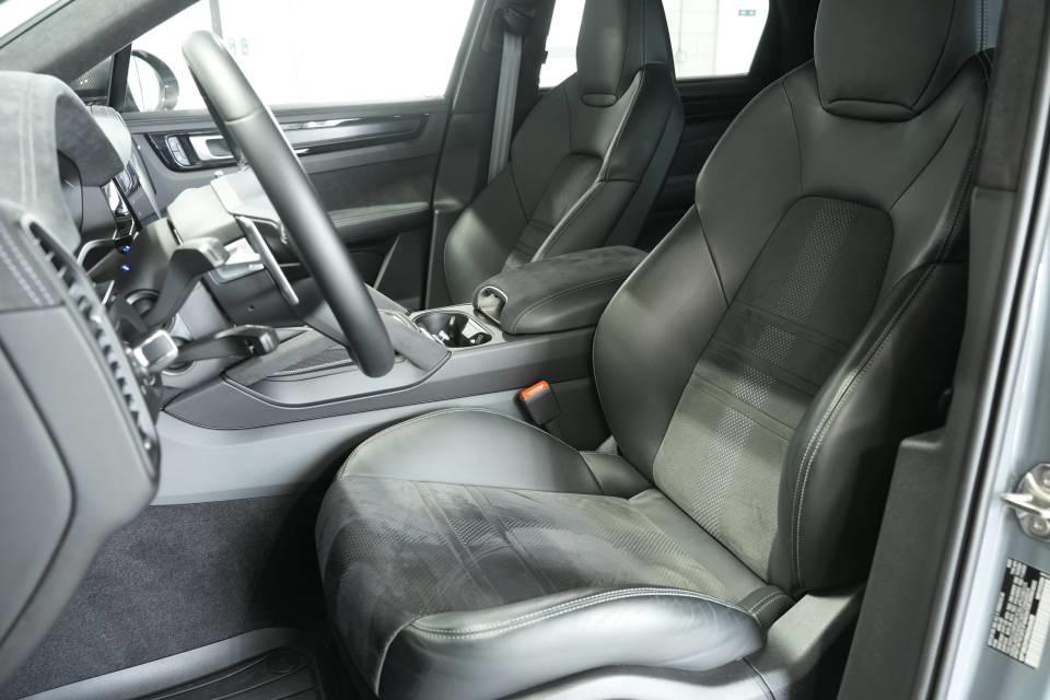 used 2022 Porsche Cayenne car, priced at $154,991