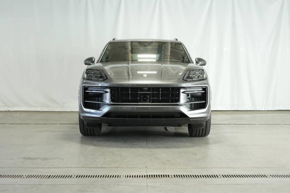 new 2025 Porsche Cayenne car, priced at $184,465