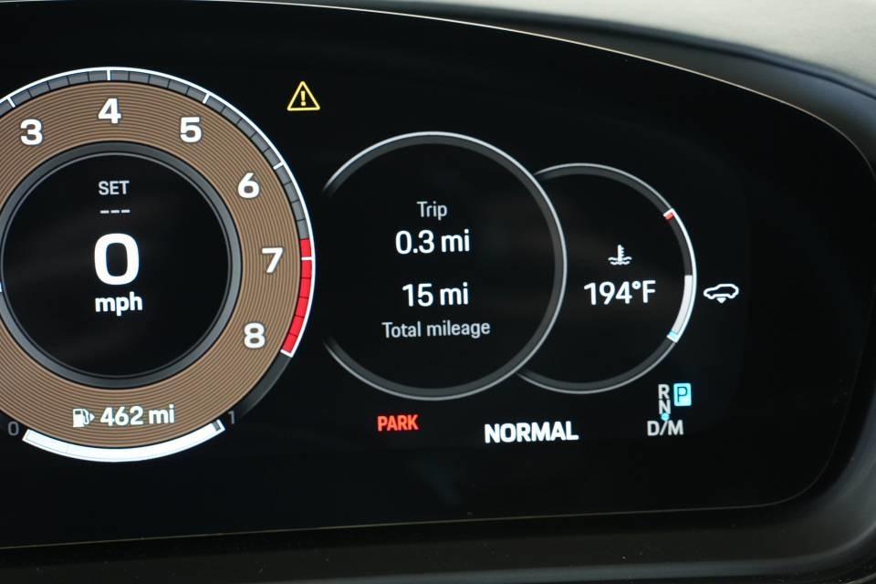 new 2025 Porsche Cayenne car, priced at $184,465