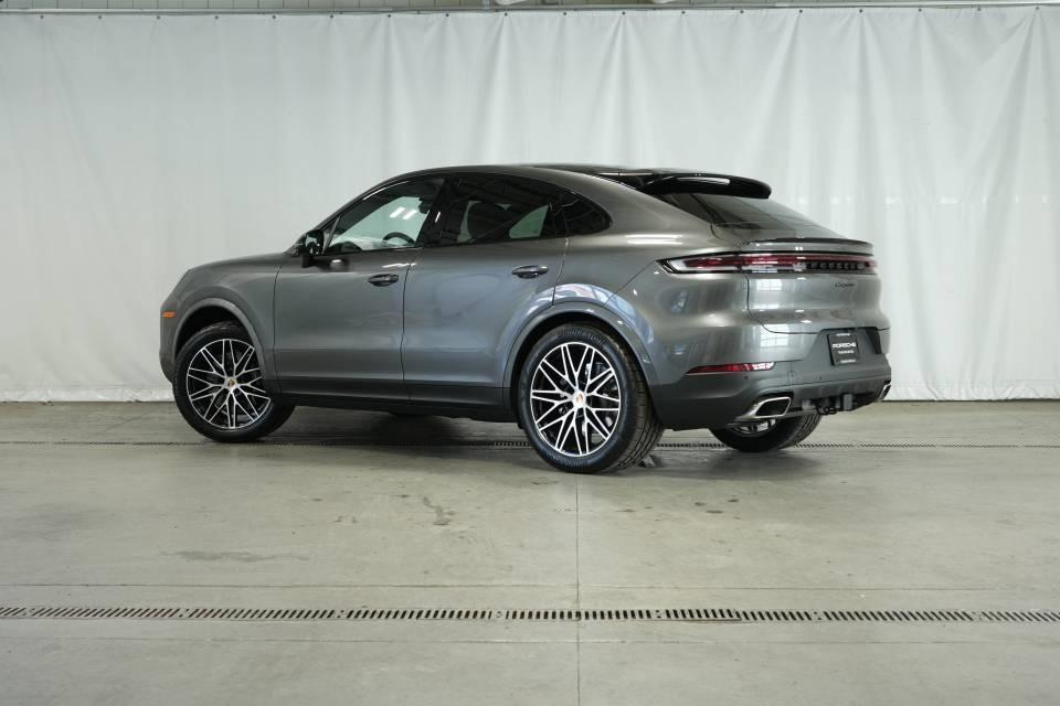 new 2025 Porsche Cayenne car, priced at $111,625