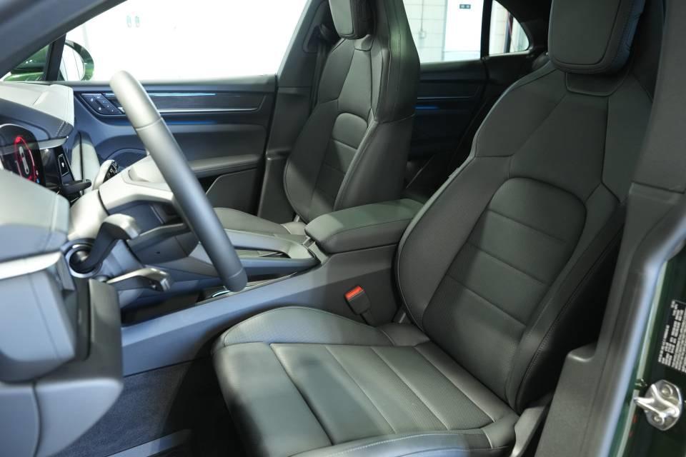 used 2025 Porsche Macan car, priced at $87,994