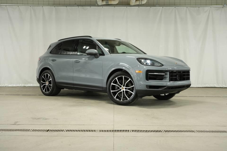 new 2025 Porsche Cayenne car, priced at $105,645