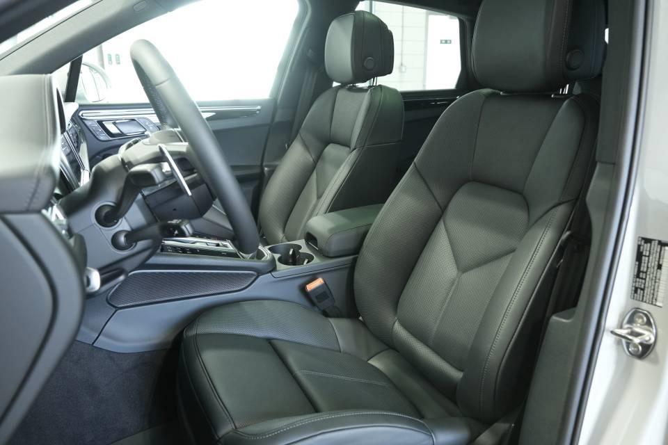 new 2025 Porsche Macan car, priced at $77,765