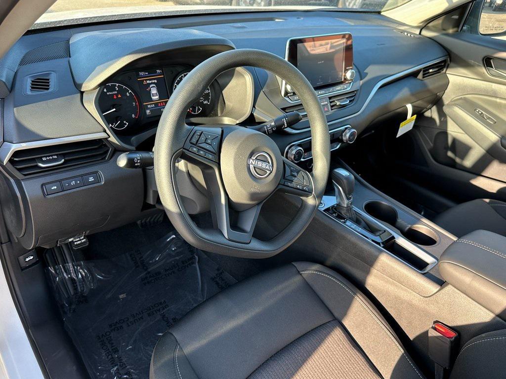 new 2025 Nissan Altima car, priced at $26,302