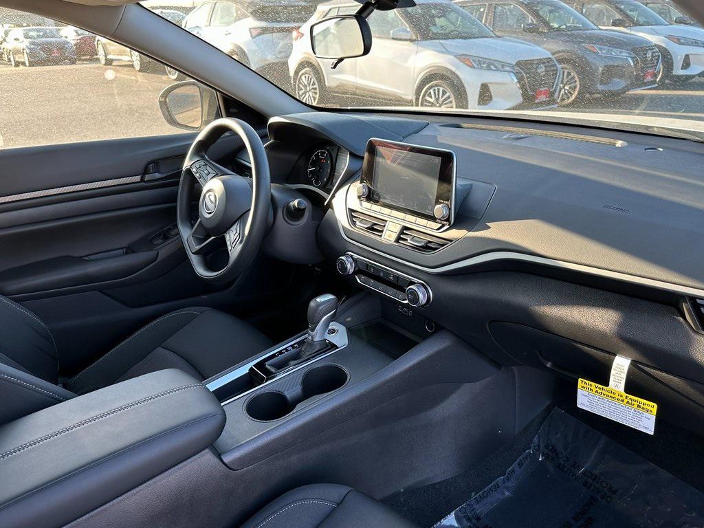 new 2025 Nissan Altima car, priced at $26,302