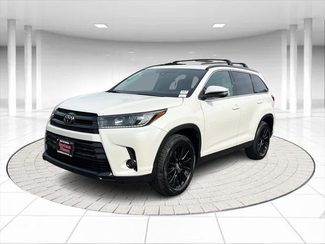 used 2019 Toyota Highlander car, priced at $23,888