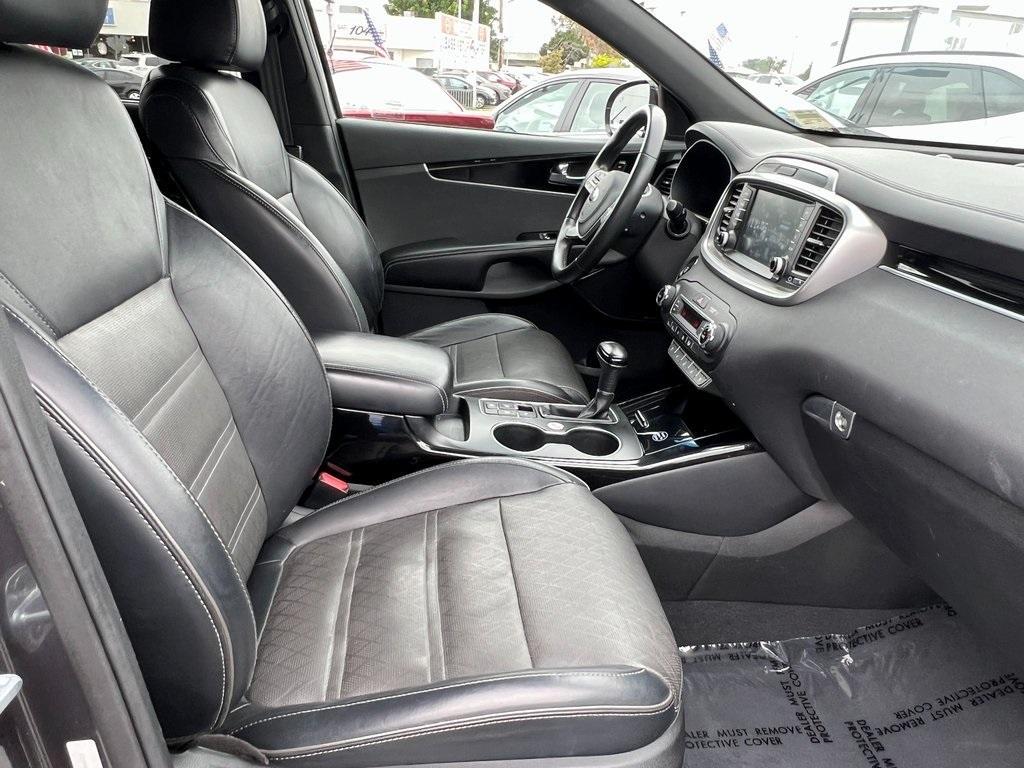 used 2019 Kia Sorento car, priced at $29,999